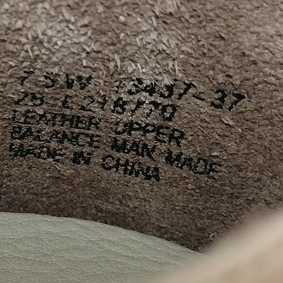 Drew Footsaver Slip On Casual Leather Loafer (fits like 8) - Picture 2 of 7